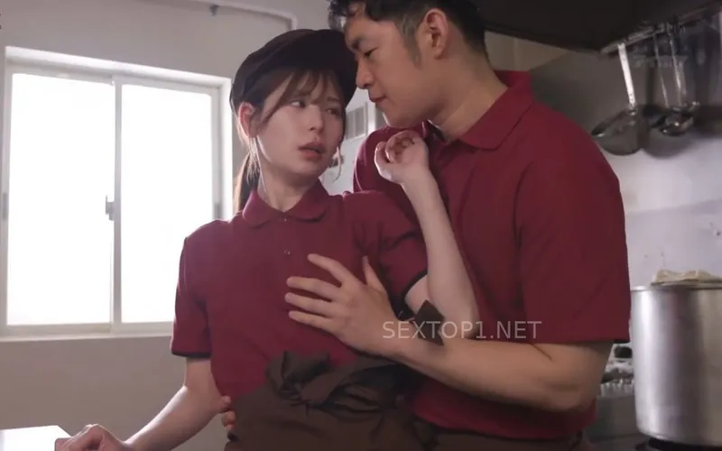đi làm thêm ở quán rượu phụ gã chồng thu nhập, bà xã phải lòng cậu học sinh trẻ